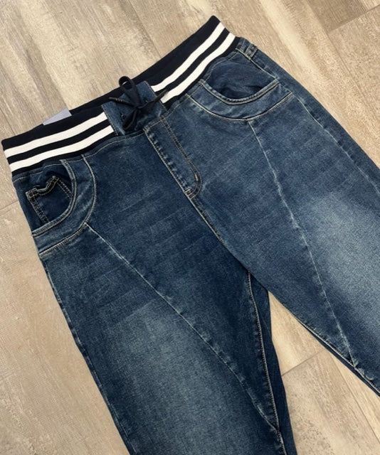 2022 Pull on Jeans